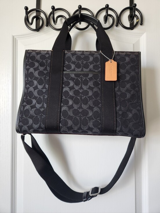 Coach Handbags - Coach Black Signature Canvas Messenger Tote with Adjustable Strap